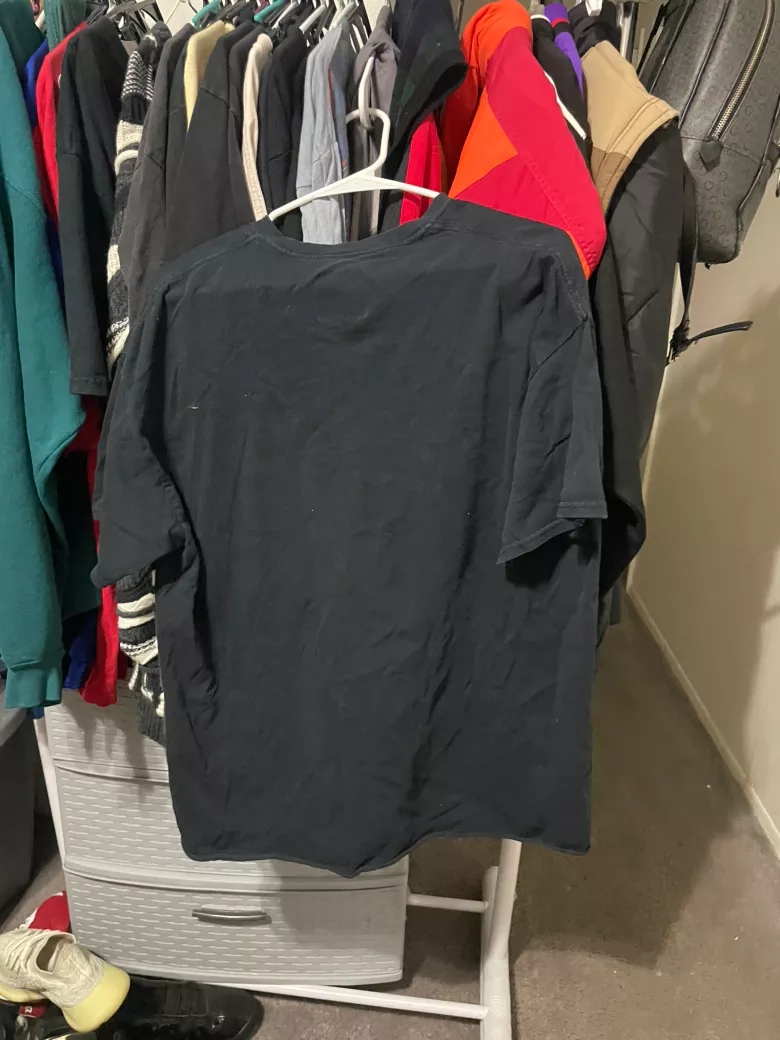 Size XL-Santa's A Red Manchester United Christmas Tee