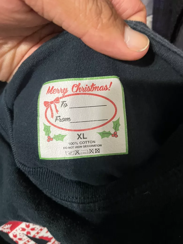 Size XL-Santa's A Red Manchester United Christmas Tee