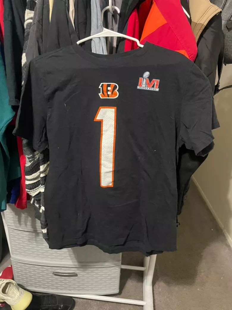 Size M- Jaamar Chase Bengals Super Bowl LVI T-Shirt