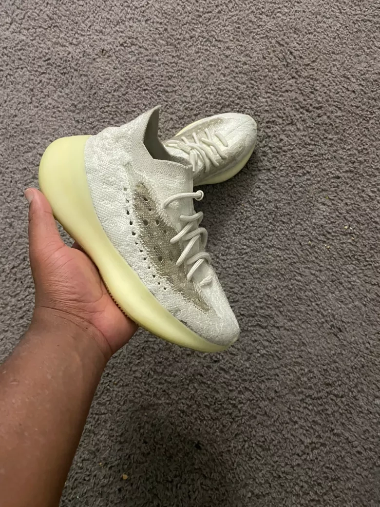 Size 5.5m- Yeezy Boost 380 Calcite Alien Sneakers