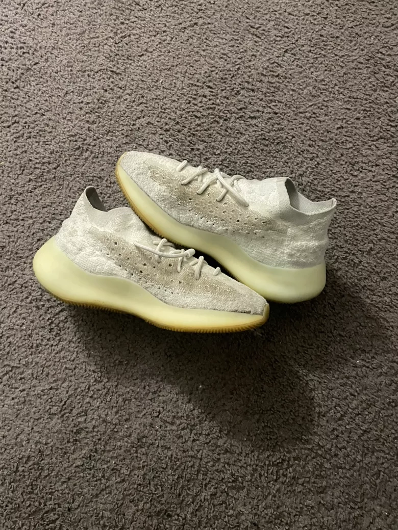 Size 12- Yeezy Boost 380 Calcite Alien Sneakers - ezze