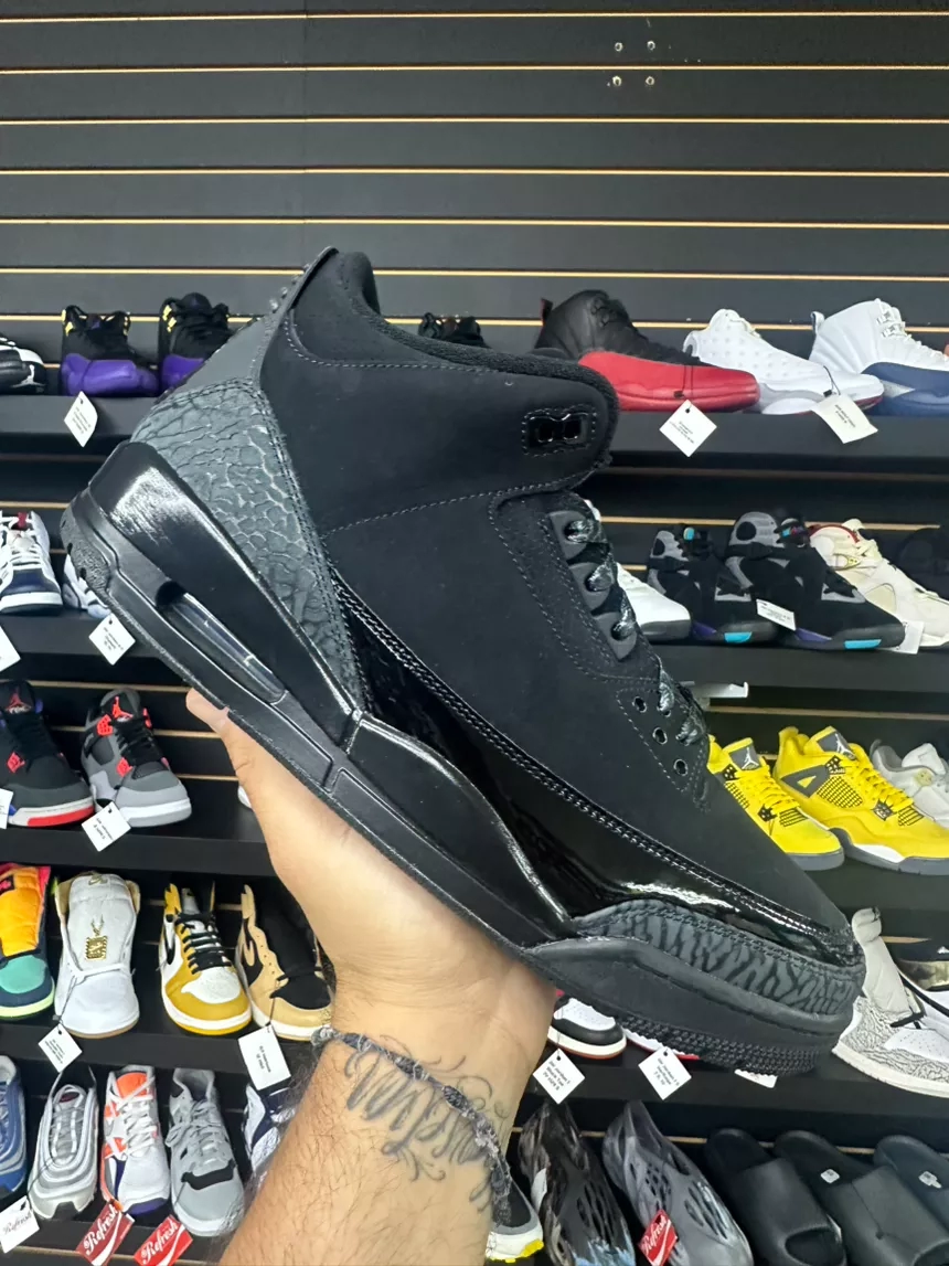 Air Jordan 3 Black Cat Size 11.5