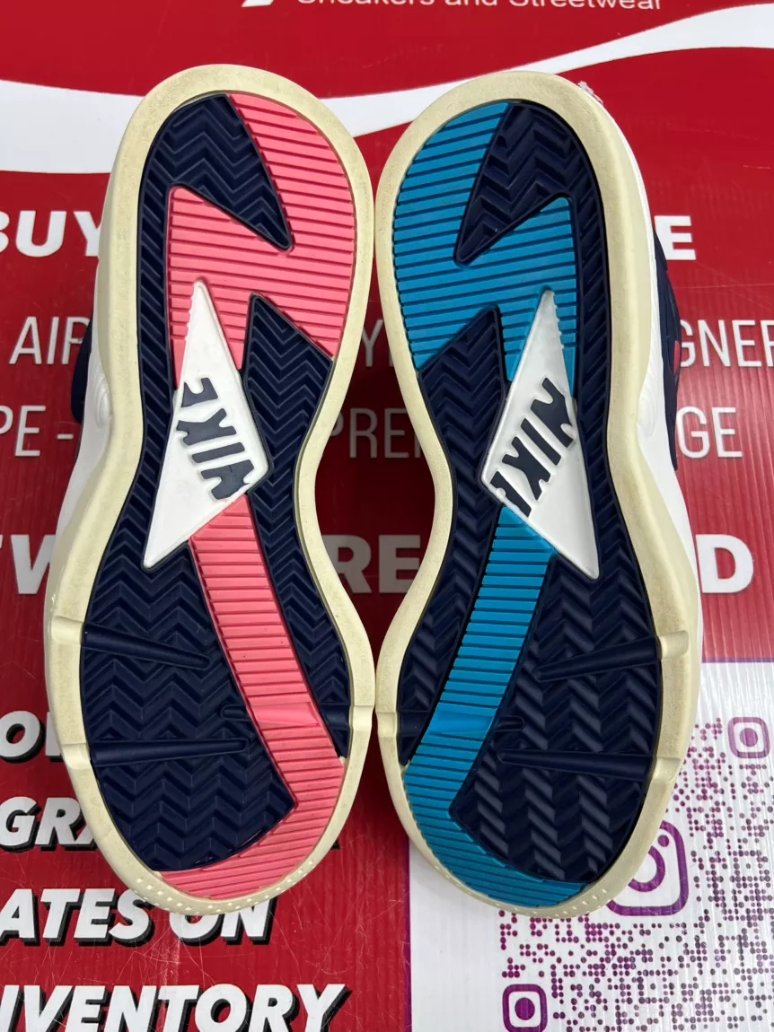 Nike Air Flight Huaraches Size 11.5