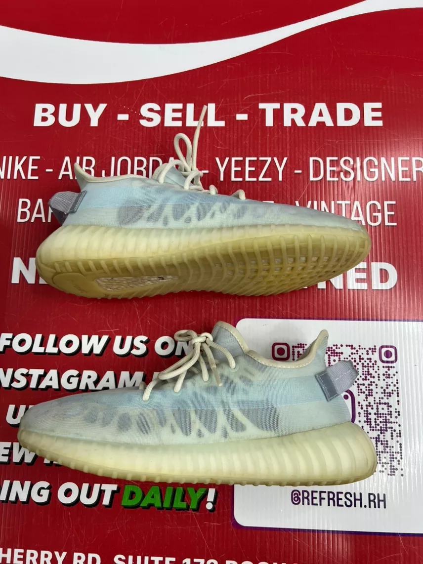 Yeezy 350 Mono Ice Size 10.5