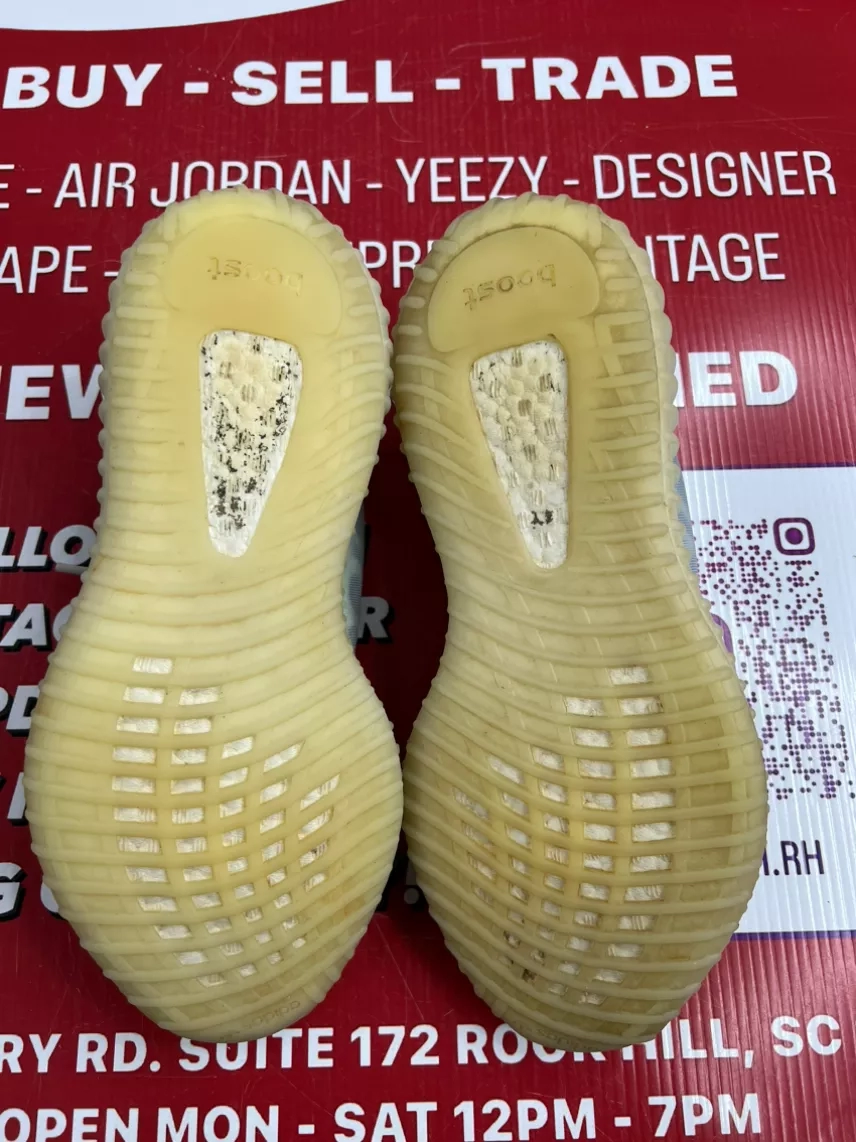 Yeezy 350 Mono Ice Size 10.5