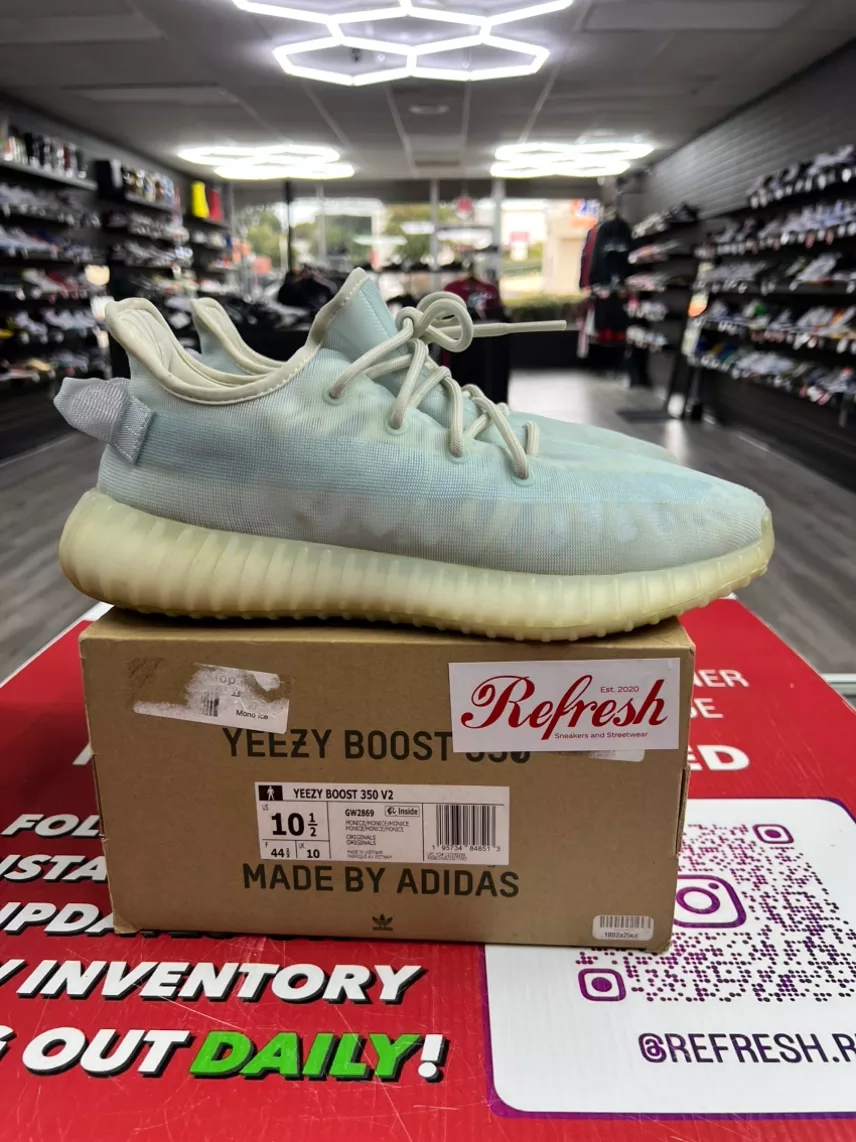 Yeezy 350 Mono Ice Size 10.5