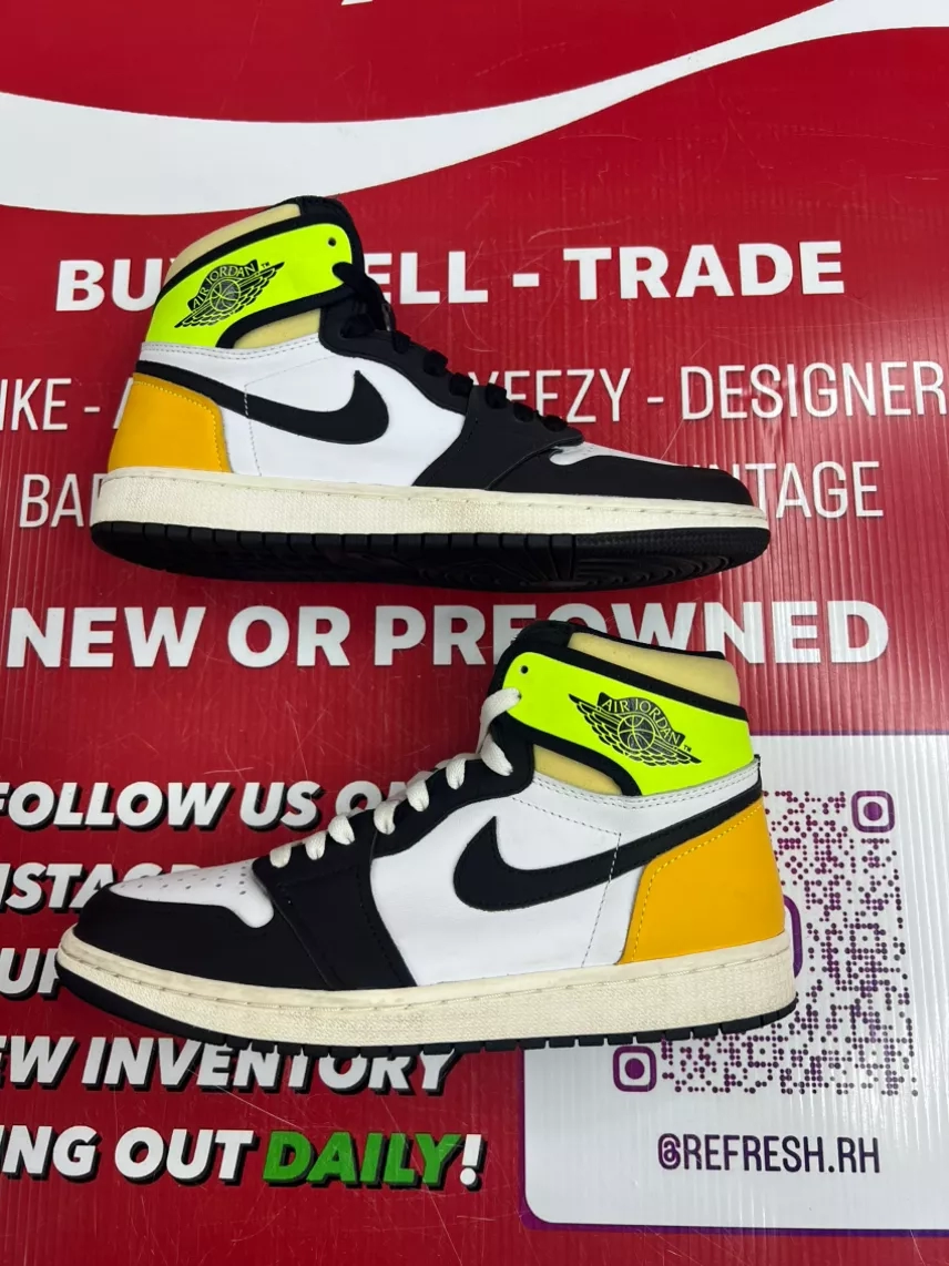 Air Jordan 1 Volt Size 9