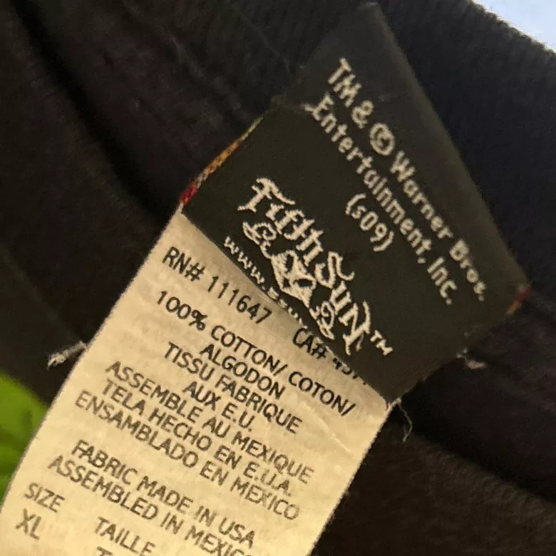 Vintage Y2K Looney Tunes Marvin the Martian Graphic Tee