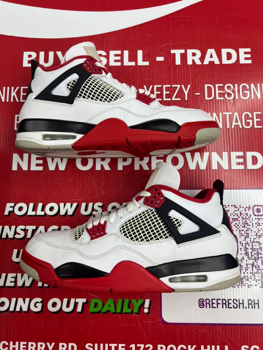 Air Jordan 4 Fire Red Size 10.5