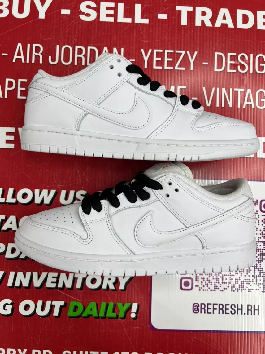 Nike Dunk SB Triple White Size 8