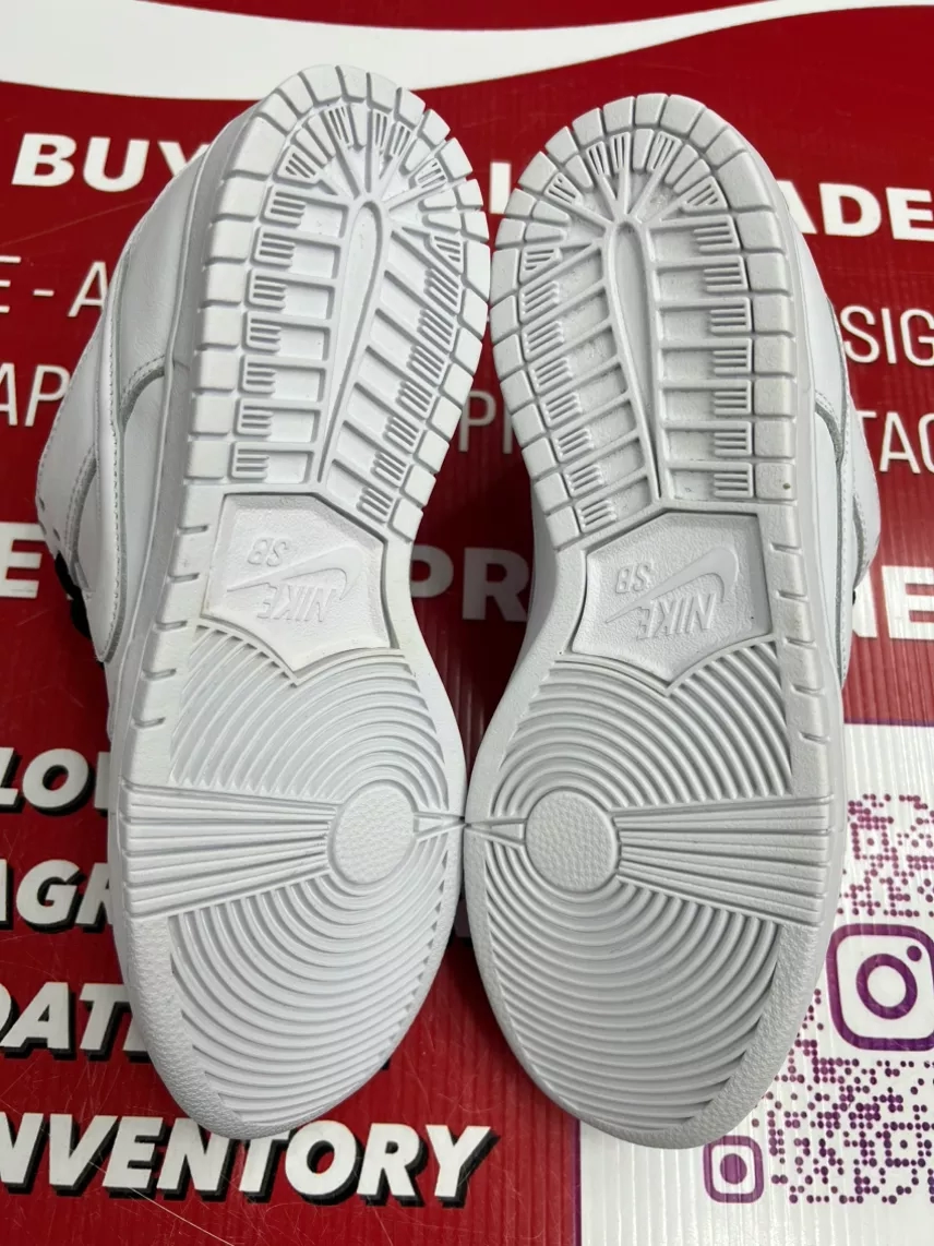 Nike Dunk SB Triple White Size 8