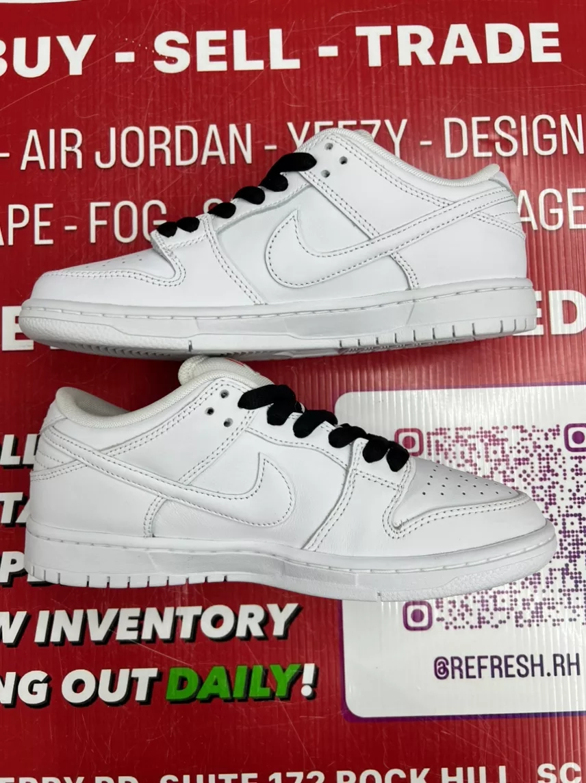 Nike Dunk SB Triple White Size 8