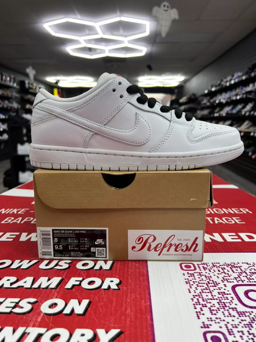 Nike Dunk SB Triple White Size 8