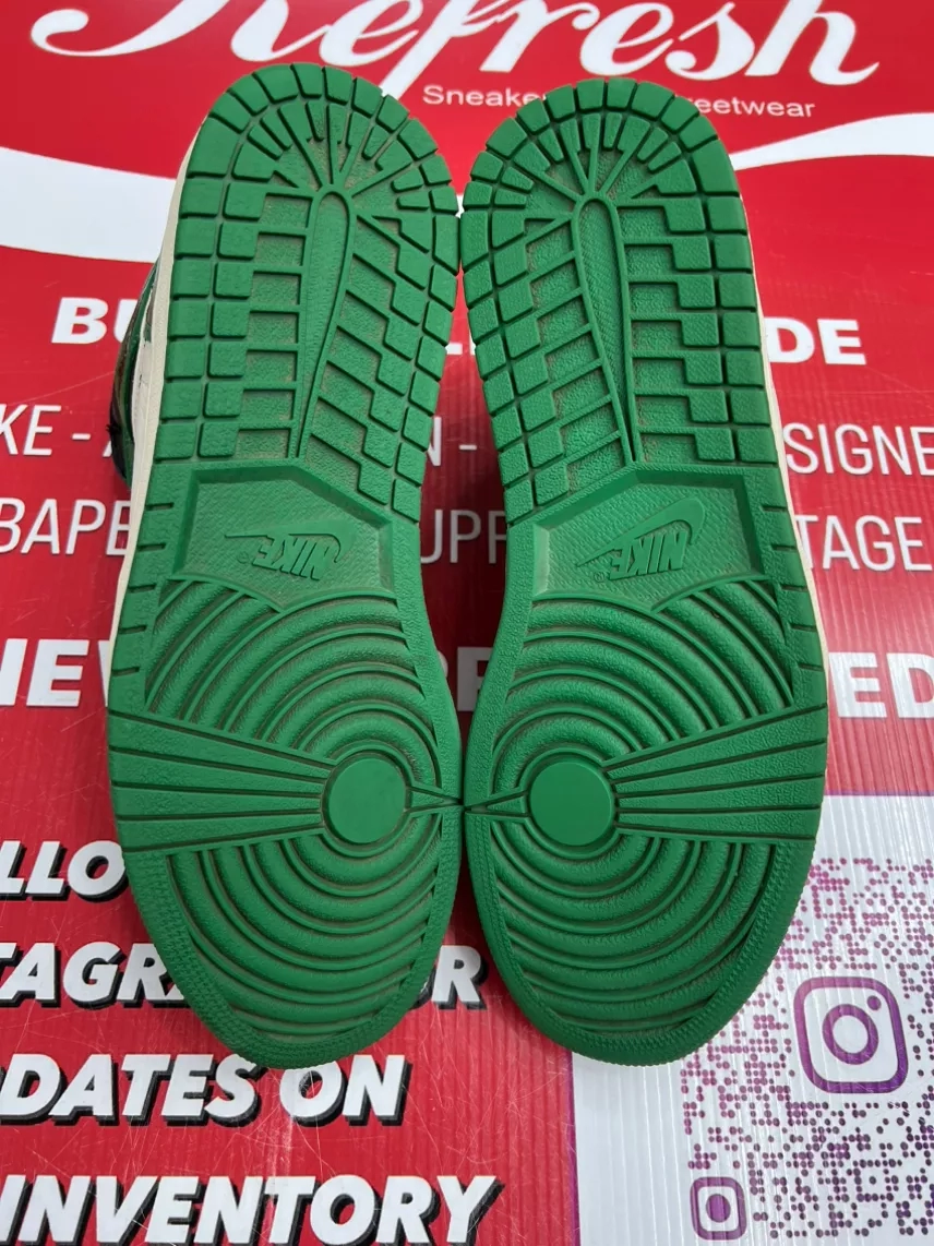 Air Jordan 1 Pine Green Size 12