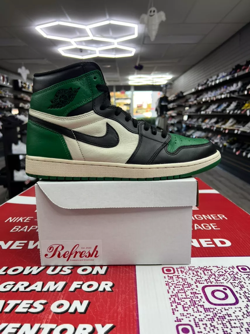 Air Jordan 1 Pine Green Size 12