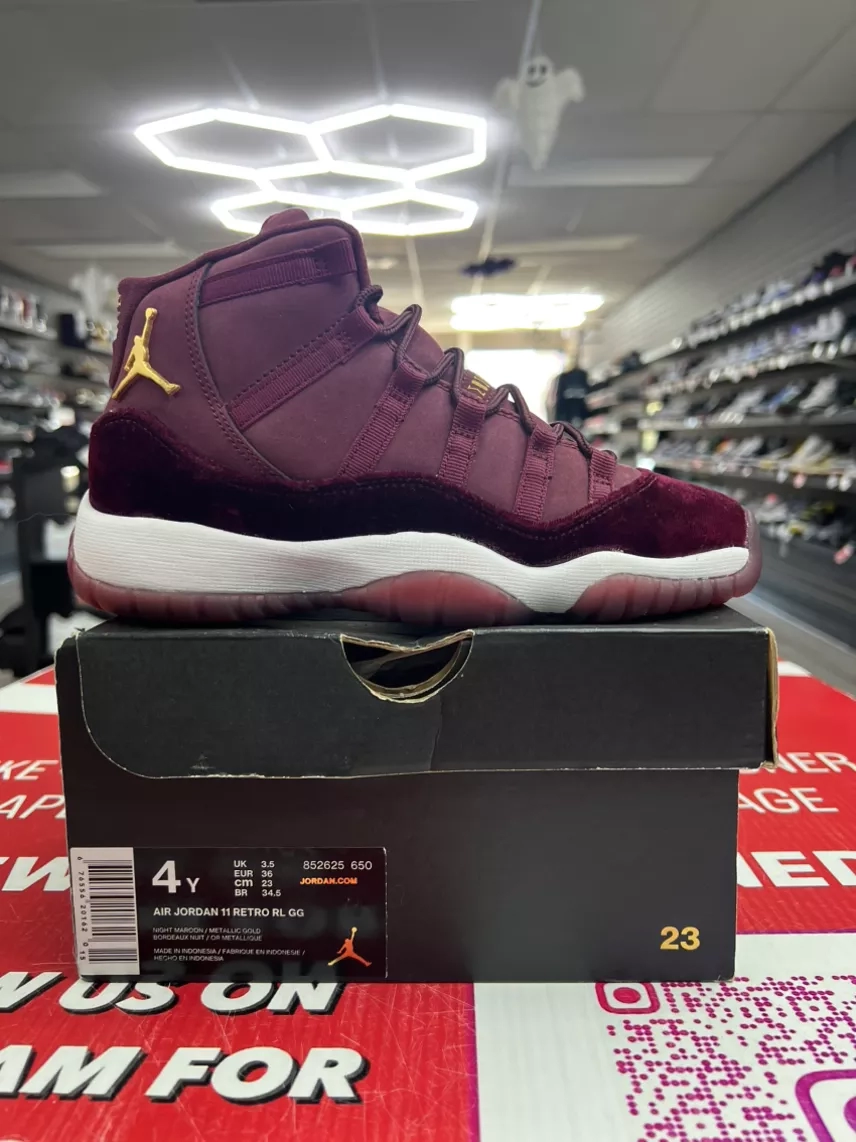 Air Jordan 11 Heiress 4y