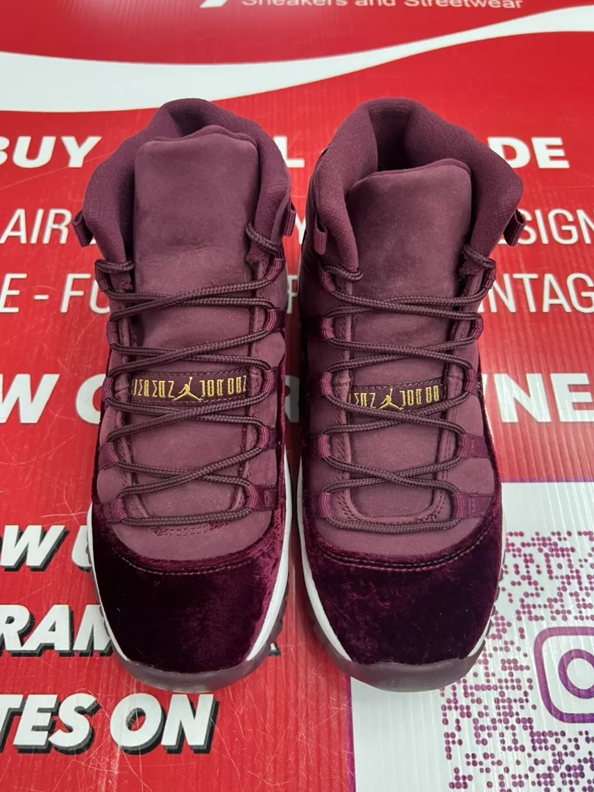 Air Jordan 11 Heiress 4y