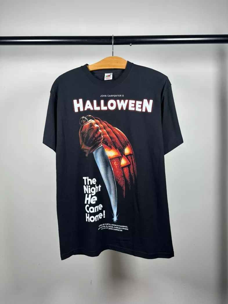 Vintage Halloween jhon carpenter horror movie promo early Y2K 2003 tee shirt