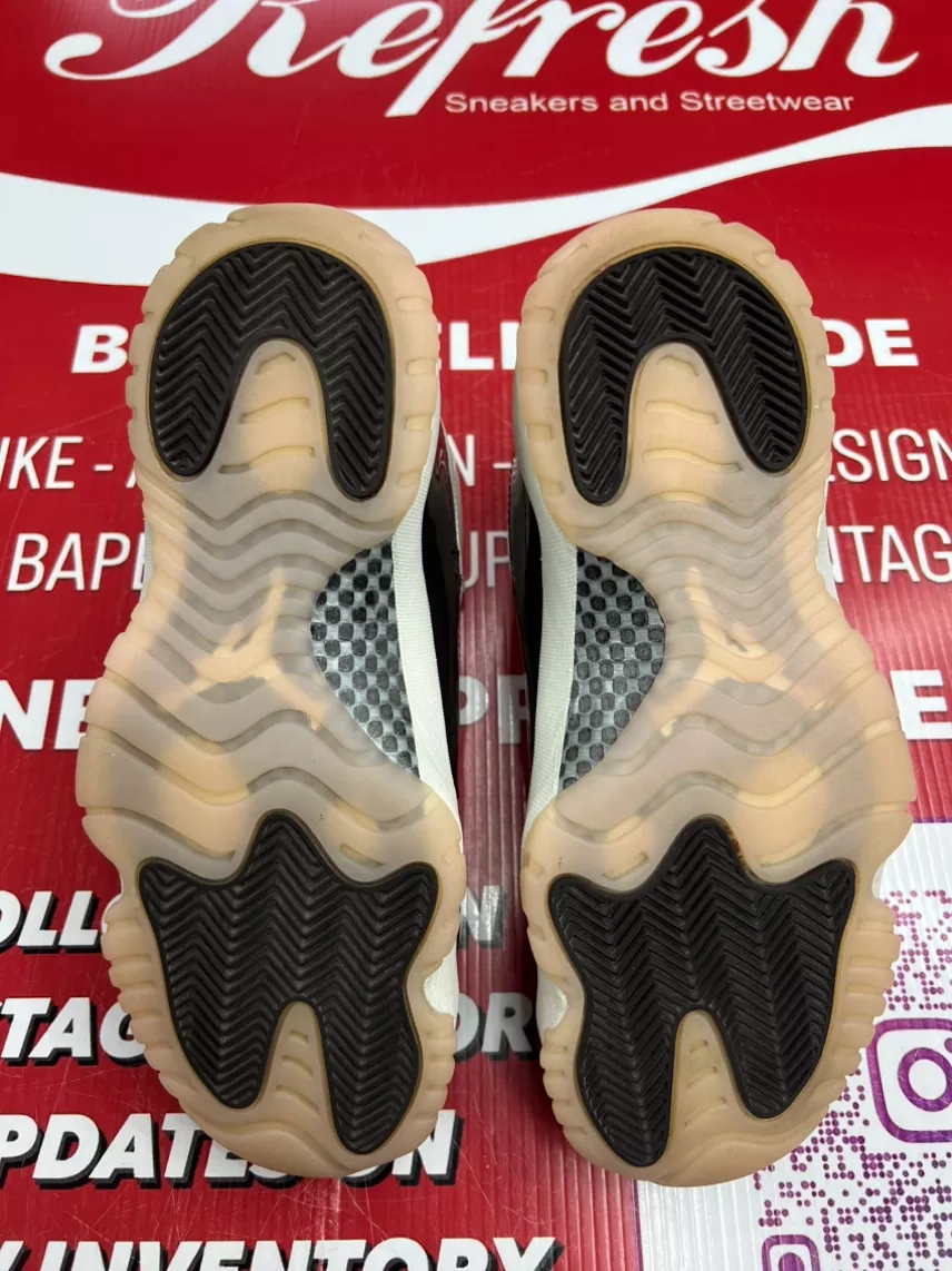 Air Jordan 11 Neapolitan Size 10w/8.5m