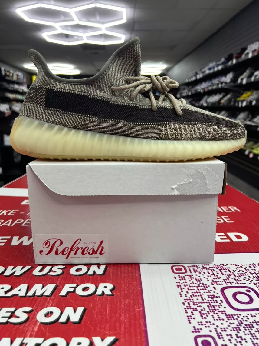 Yeezy 350 Zyon Size 10.5
