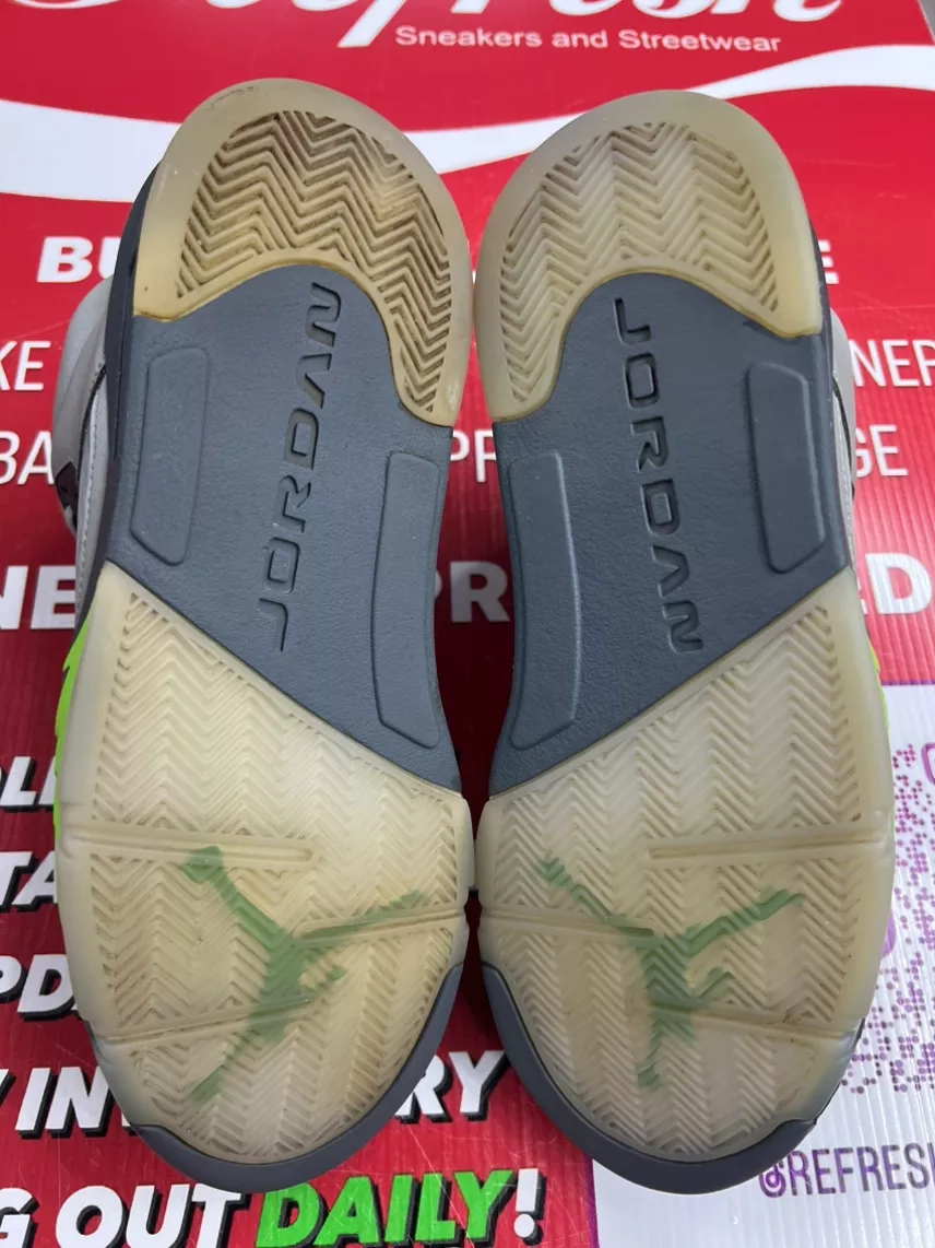 Air Jordan 12 Green Bean Size 12