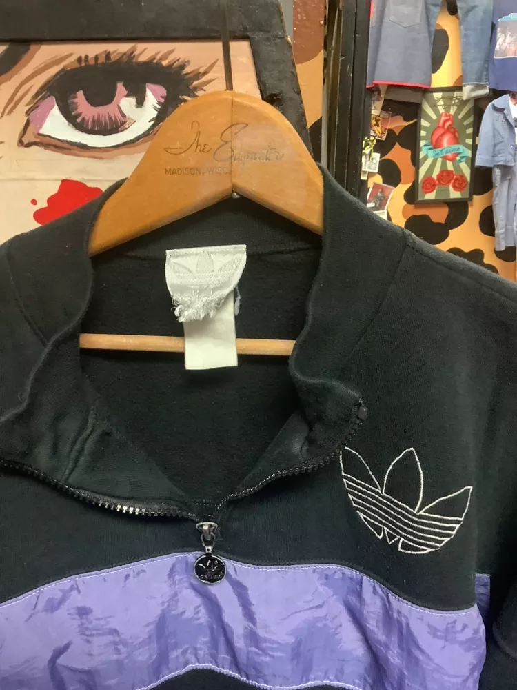 Vintage 1/2 Zip back SpeLLout BLack & PurpLe Sweat