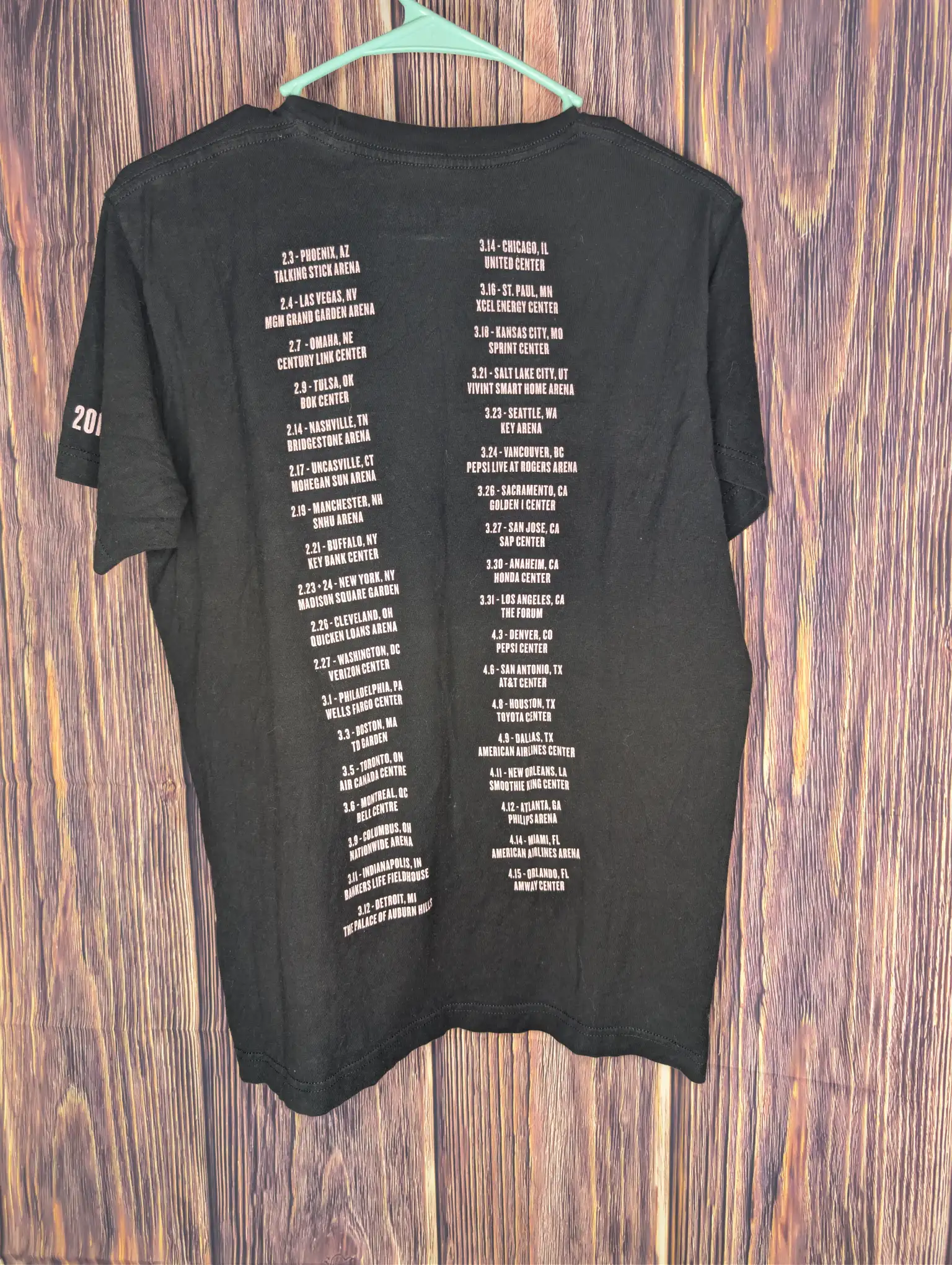 Ariana Grande Dangerous Woman Tour Graphic Tee Sz M