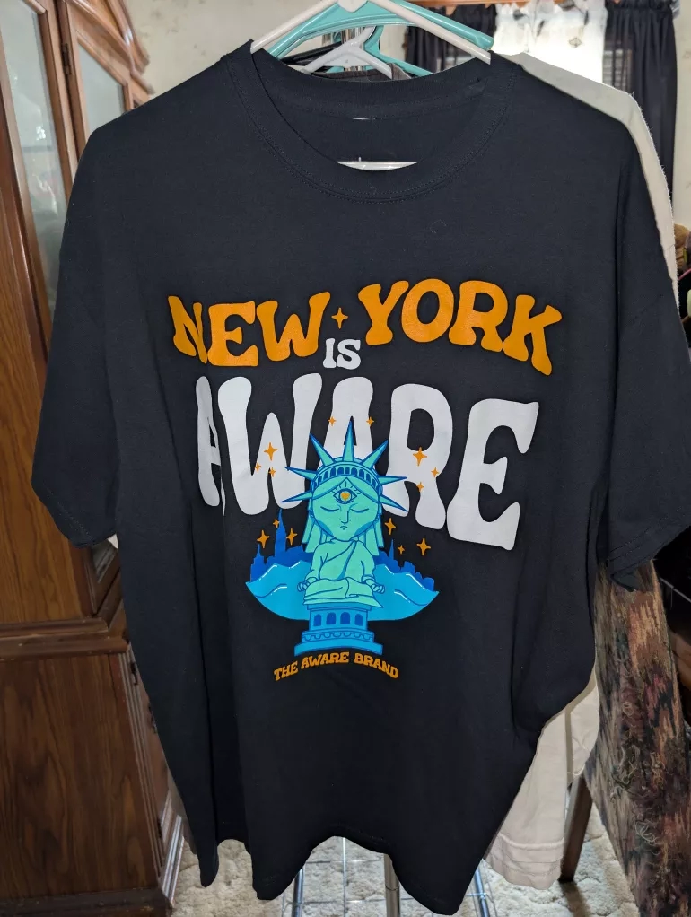 The Aware Brand New York Is Aware Graphic Tee Sz Xl