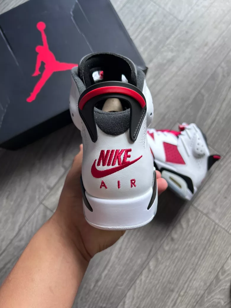 Air Jordan 6 Retro Carmine (2021) size 9M