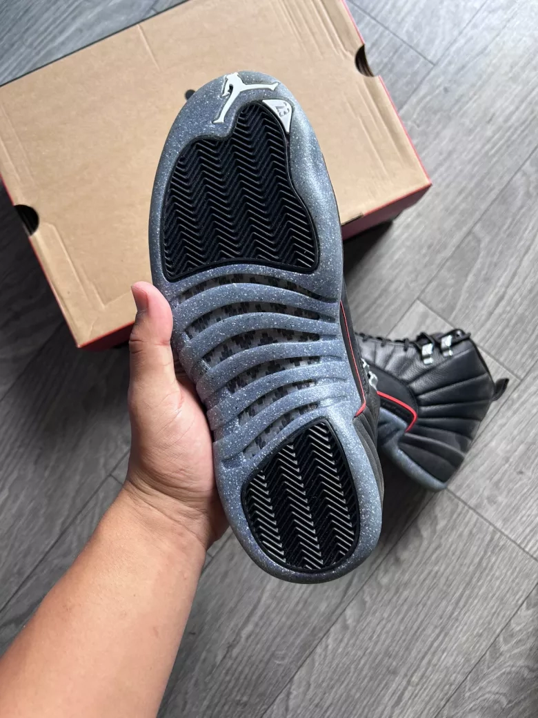 Air Jordan 12 Retro utility size 9M