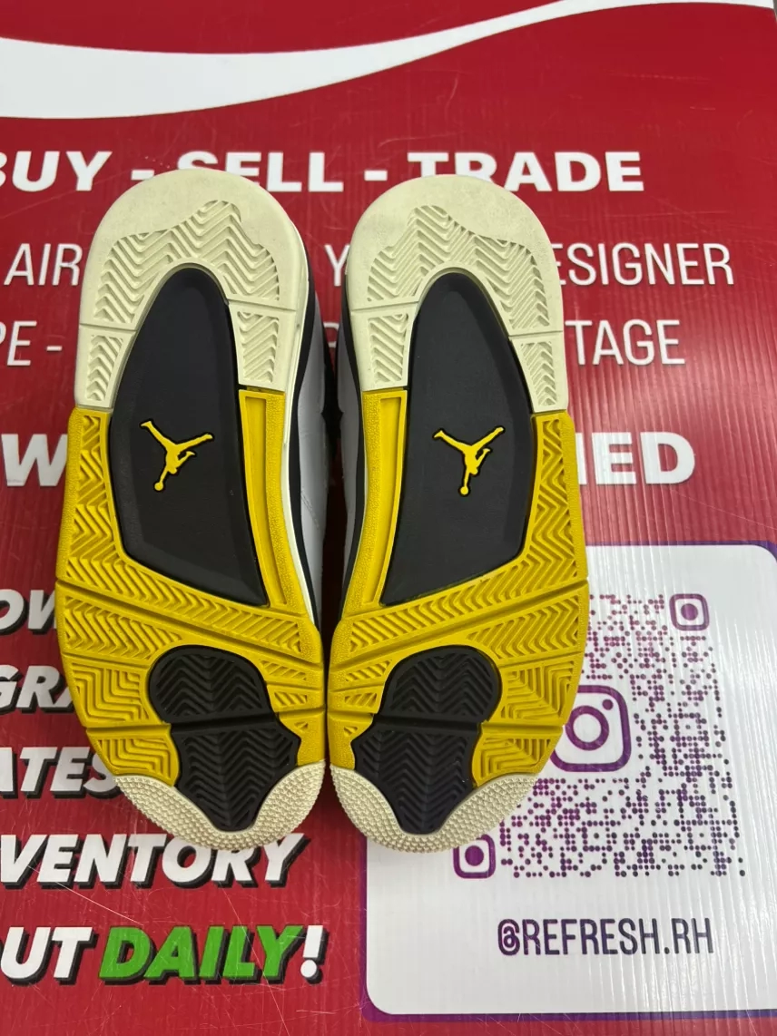 Air Jordan 4 Sulfur Size 7.5w/6y