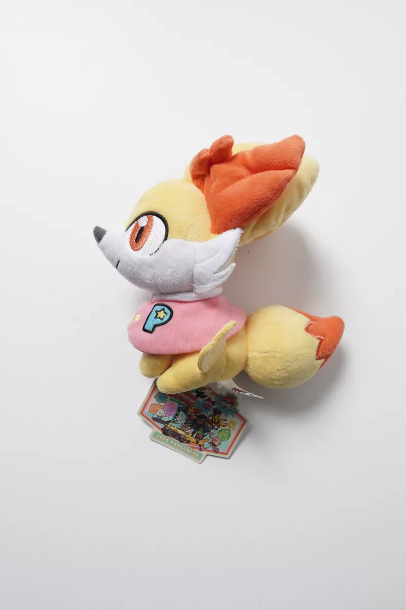 Pokémon Center - Pokémon Fennekin Plush - Pokémon Center: Anaheim
