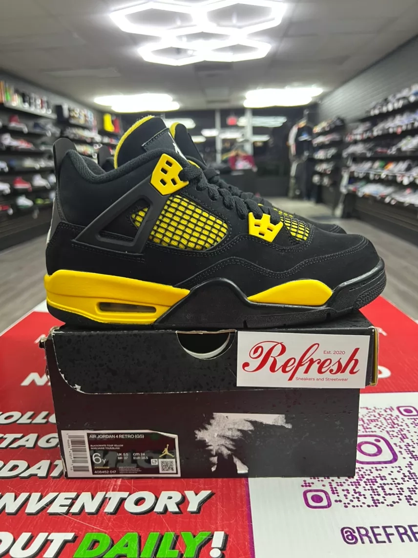 Air Jordan 4 Thunder Size 6y