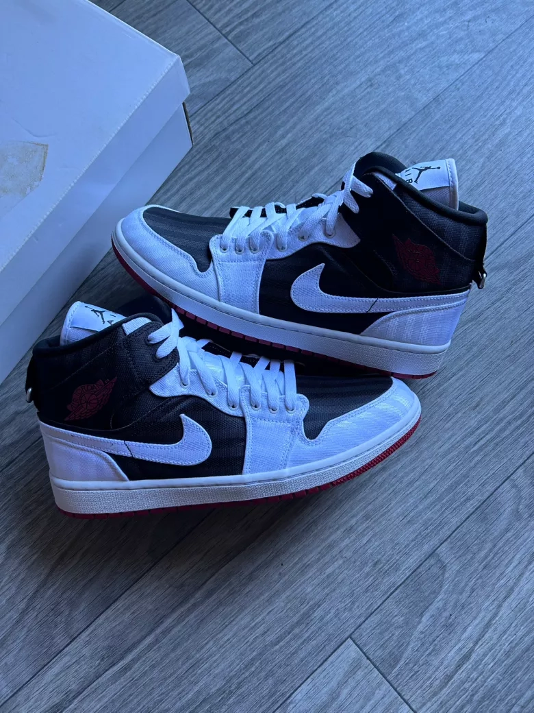 Air Jordan 1 Mid utility