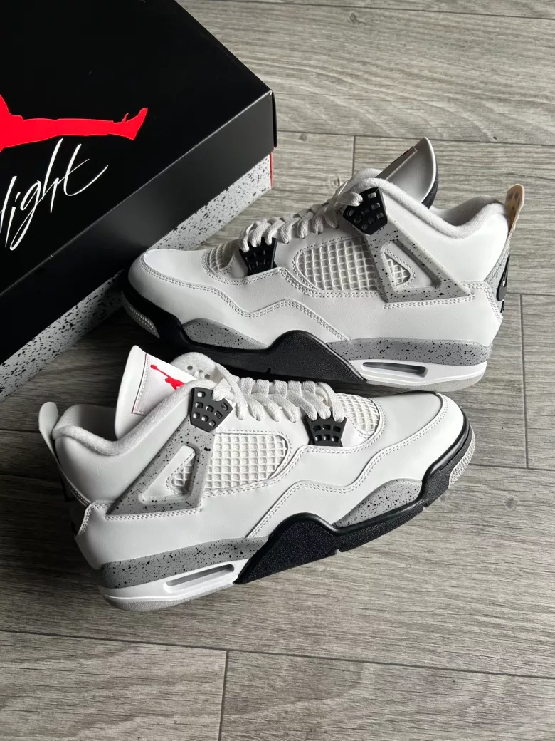 Air Jordan 4 Retro White cement