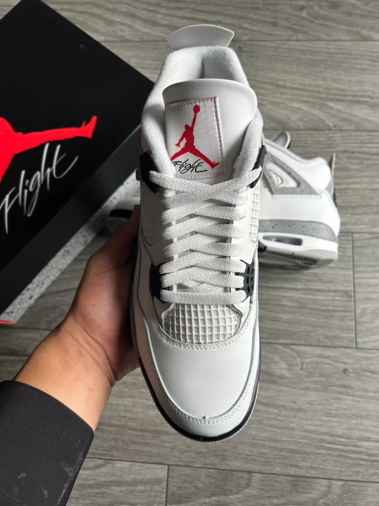 Air Jordan 4 Retro White cement