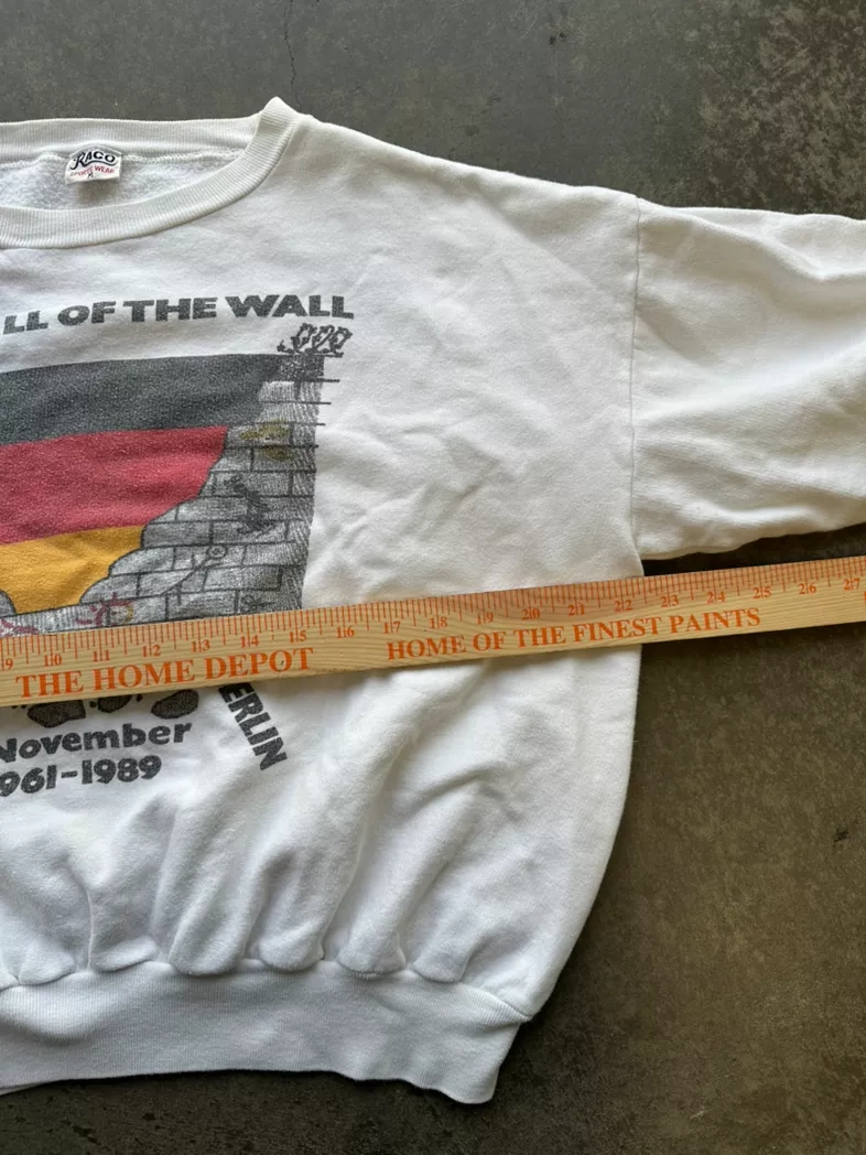 Vintage Raco Berlin Wall Sweatshirt
