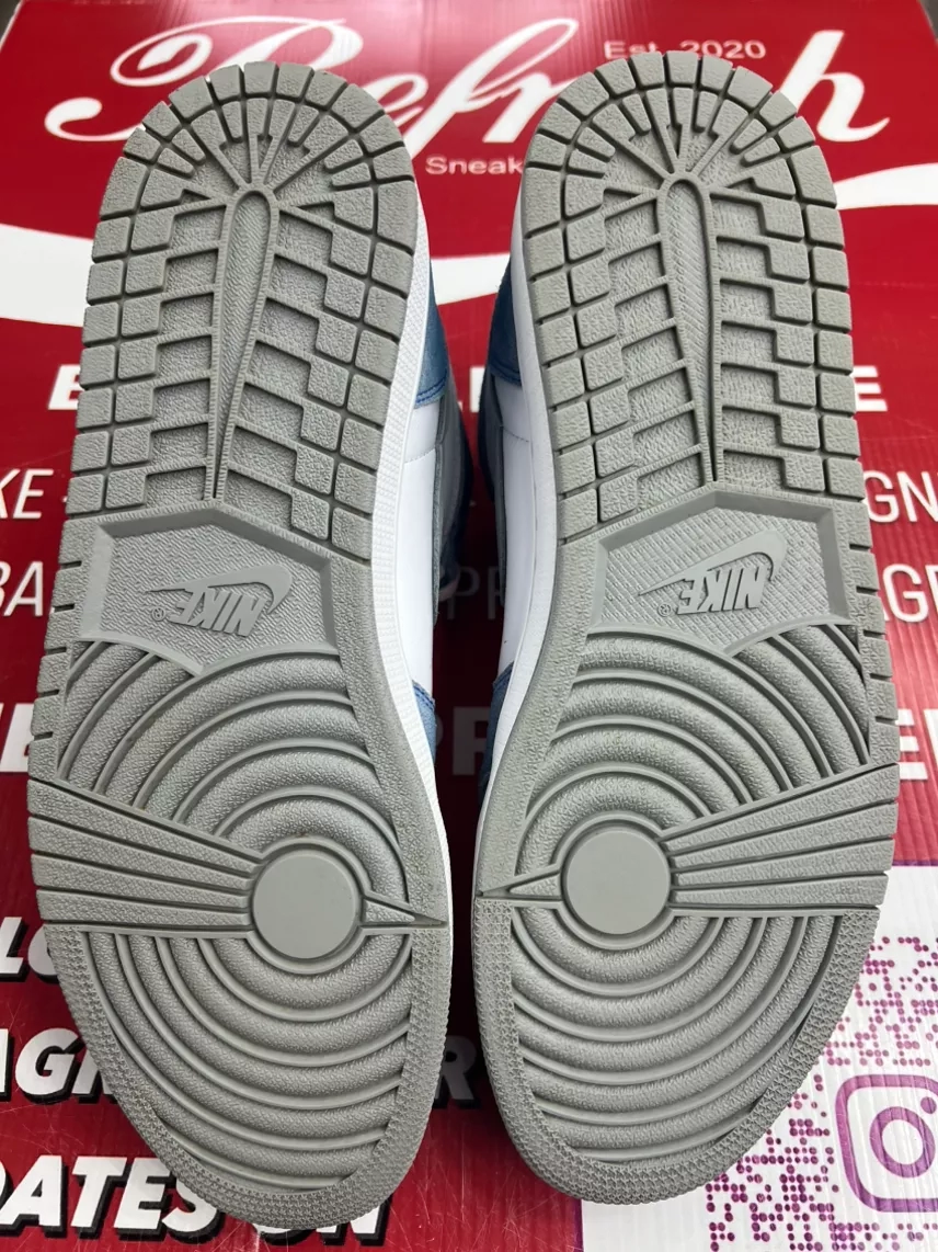 Air Jordan 1 Hyper Royal Size 13