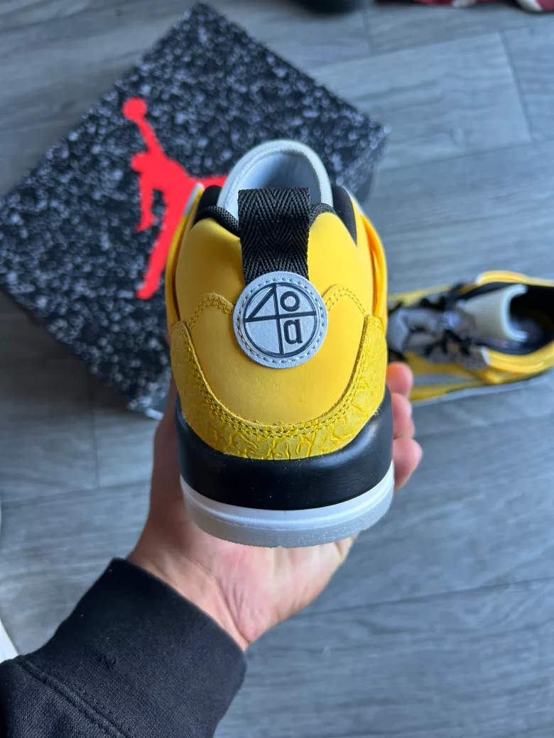 Jordan Spizike lighting