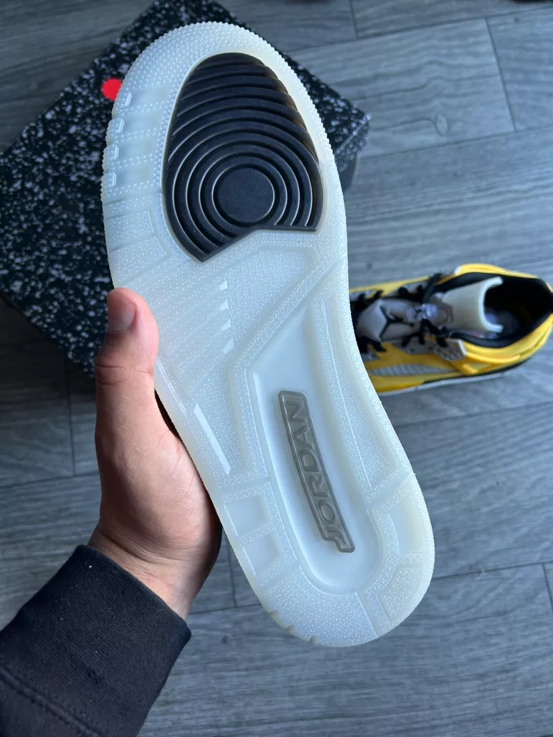 Jordan Spizike lighting