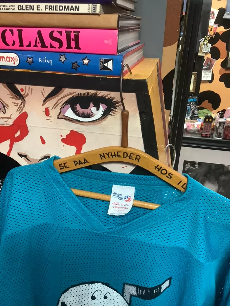 Vintage Snoopy Hockey (San Jose Sharks) Jersey