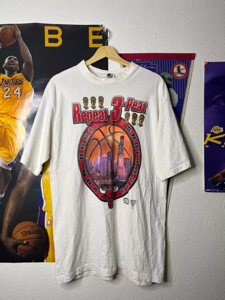 Vintage Starter NBA Chicago Bulls 3-Peat Tee