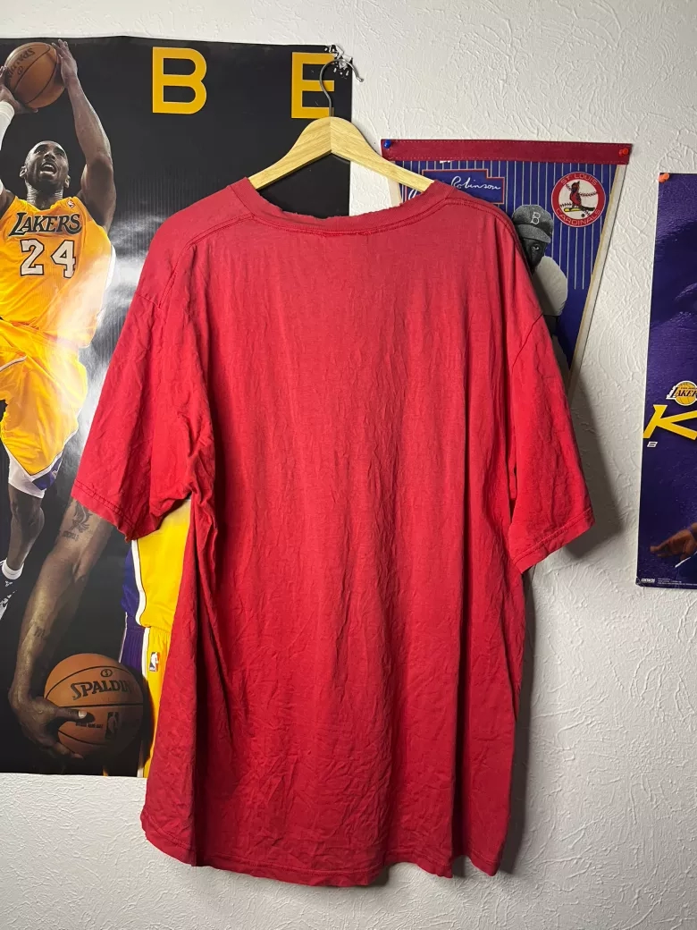 Vintage Chicago Bulls Embroidered T-Shirt