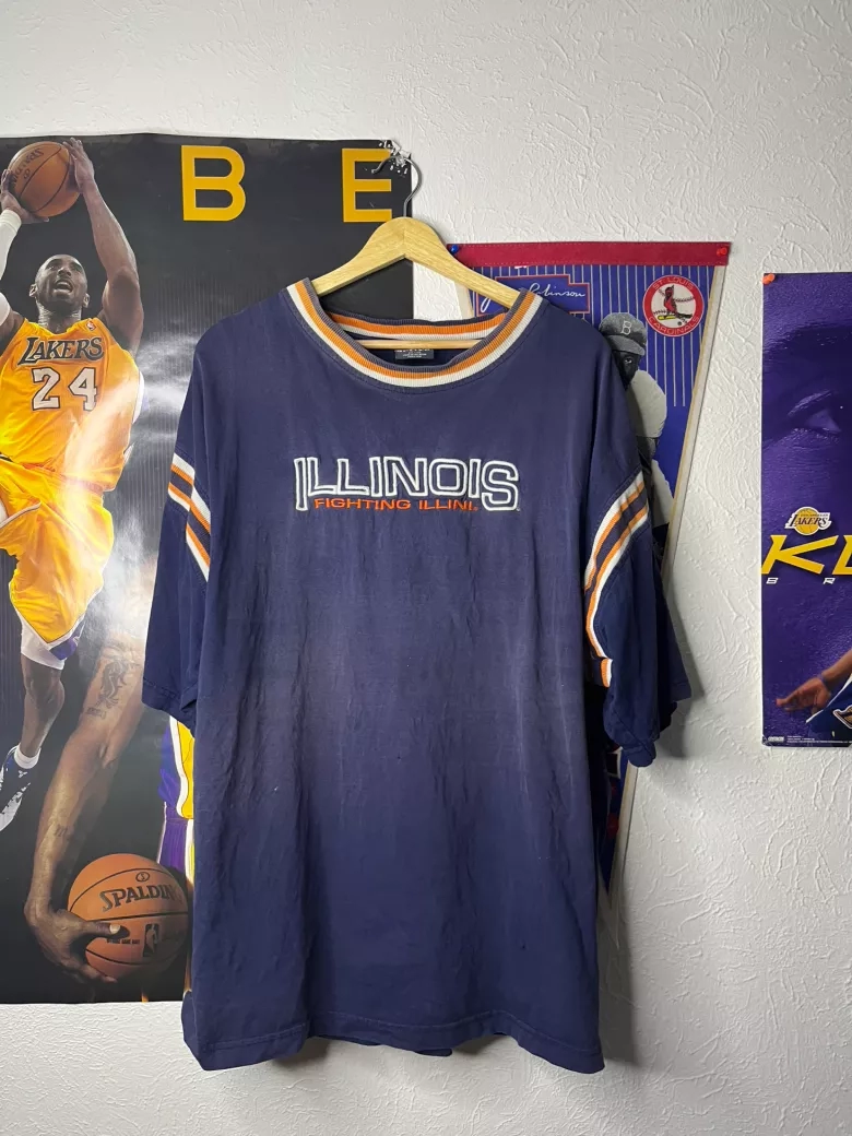 Vintage Illinois Fighting Illini T-Shirt