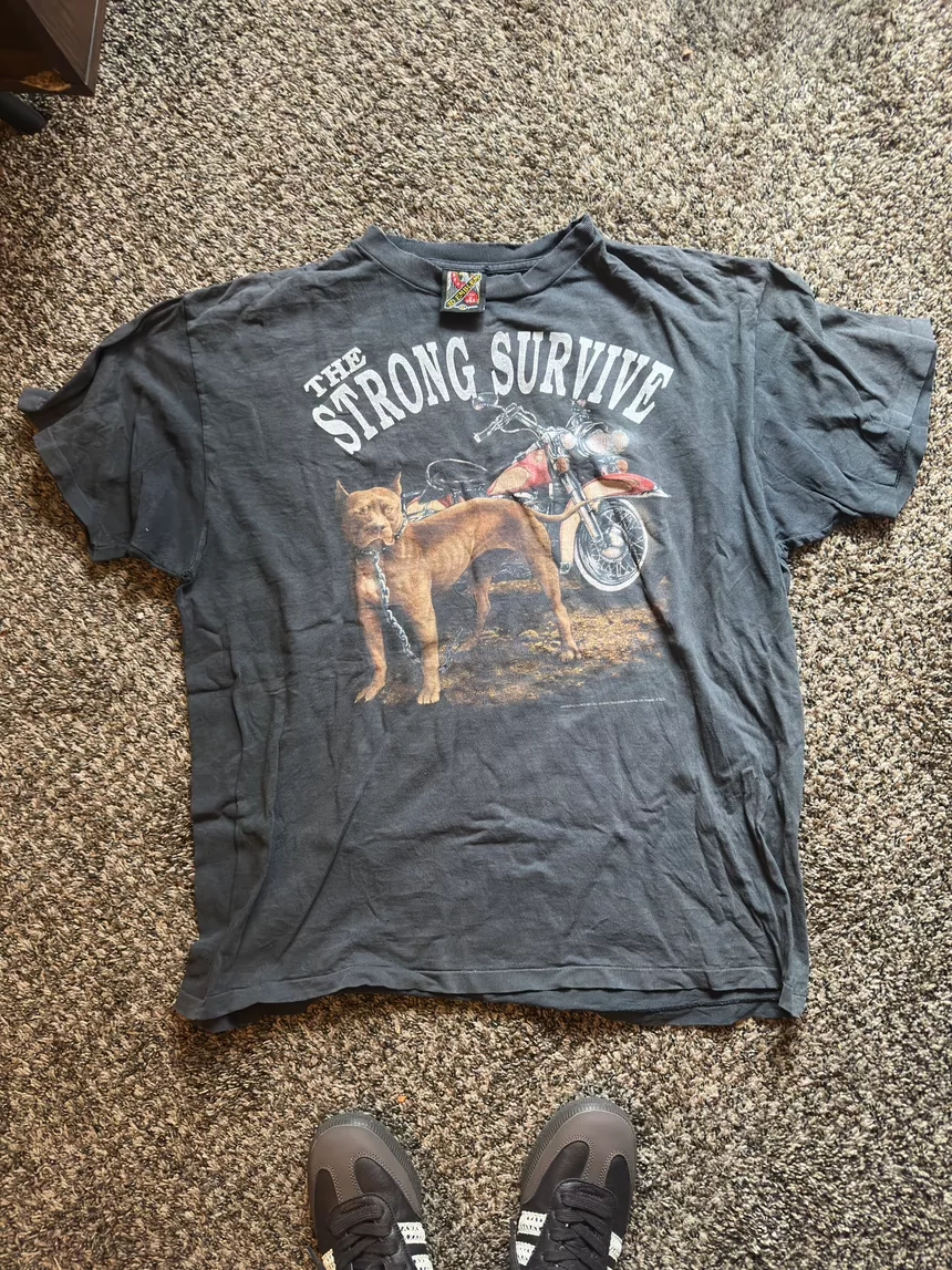 Vintage 90s 3D emblem The Strong Survive Tee