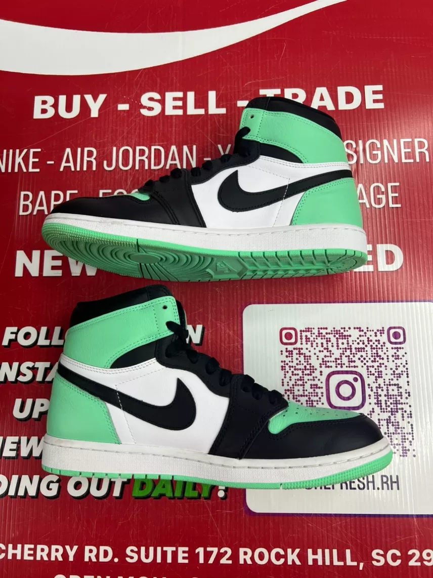 Air Jordan 1 Green Glow Size 10