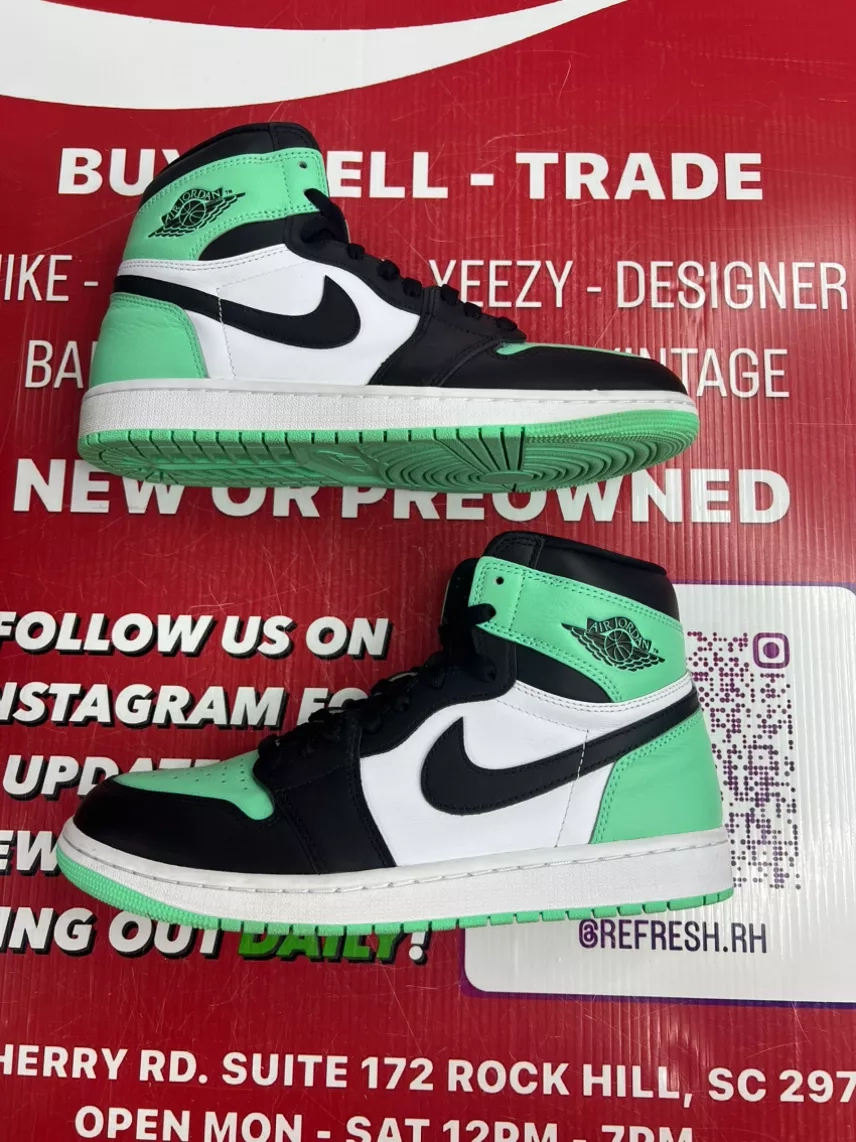 Air Jordan 1 Green Glow Size 10