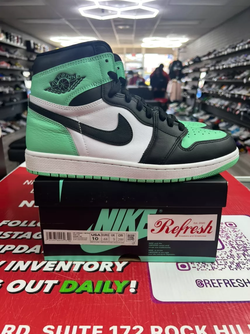 Air Jordan 1 Green Glow Size 10