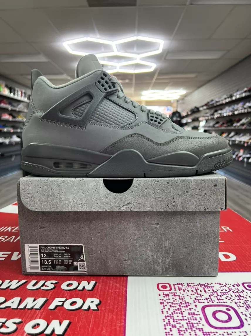 Air Jordan 4 Wet Cement Size 12