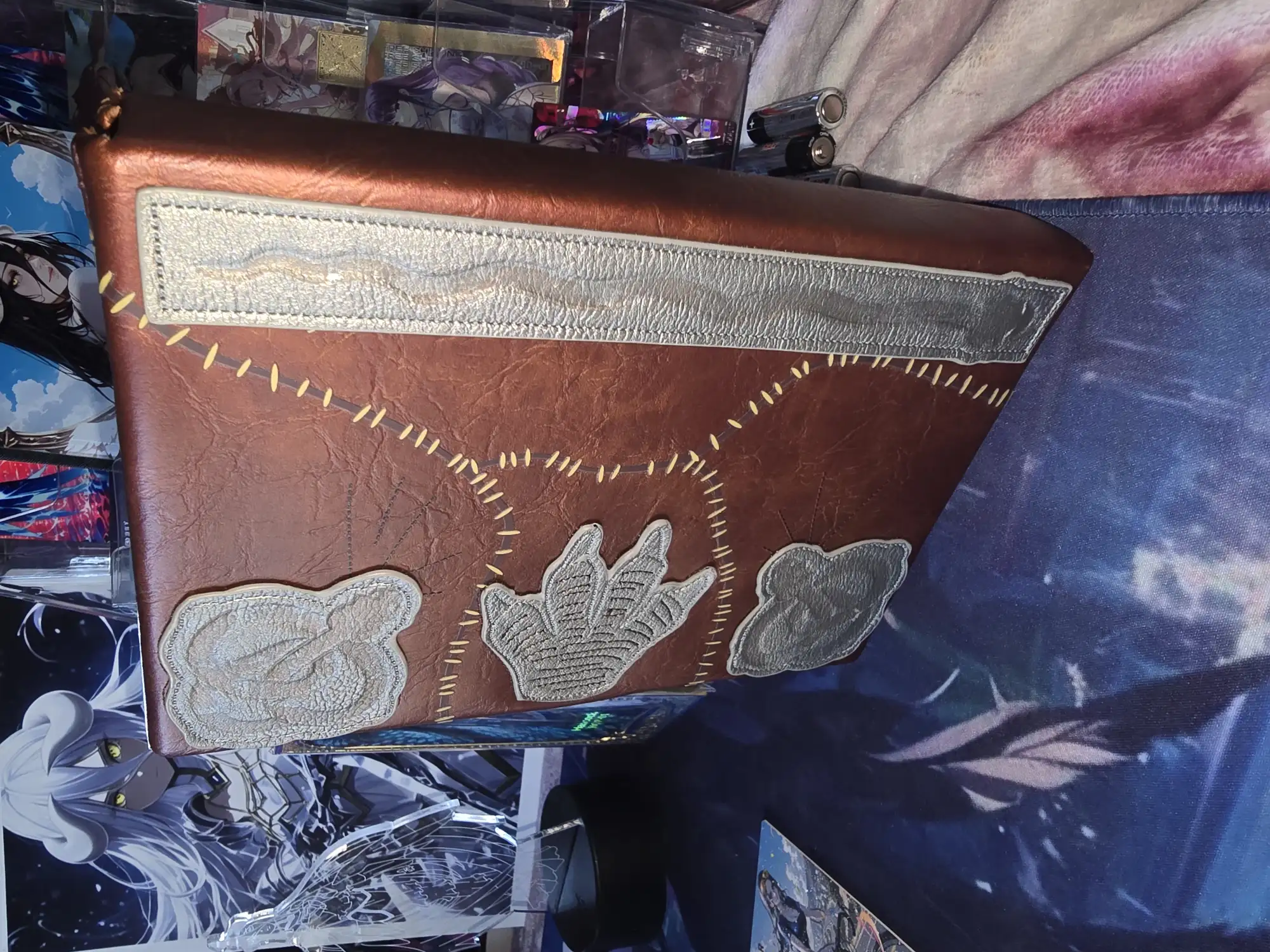 Vintage Brown Clutch Wallet with Kiss Lock Closure